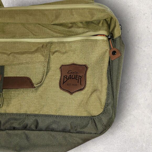 Eddie Bauer Adventurer Messenger Sling Laptop Bag Green Canvas, 14 Pockets, NWOT - Picture 3 of 9
